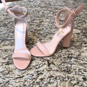 Lulus 4in heels